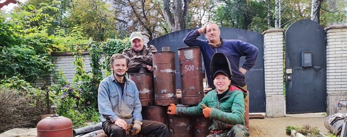 Перші 500 буржуйок виробили для захисників житомирські патріоти