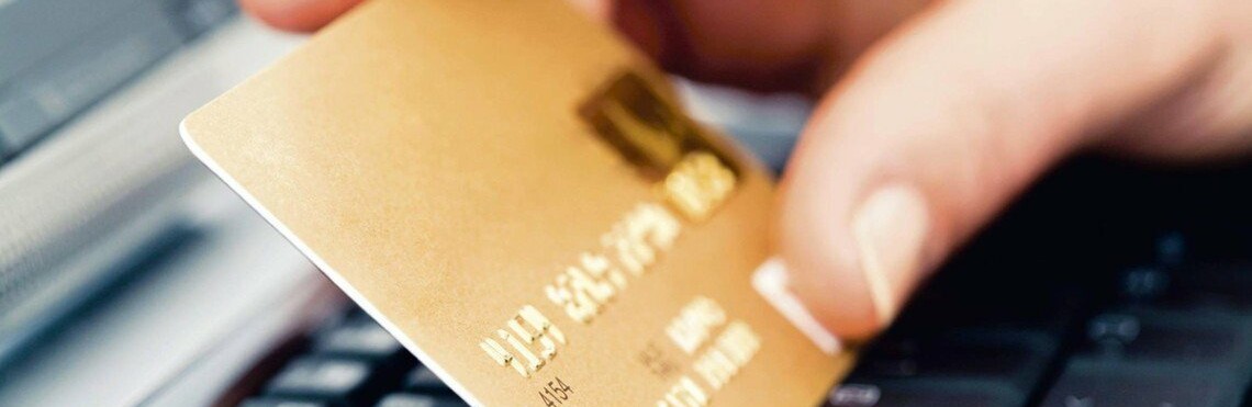Поліція Житомирщини застерігає: неуважність під час фінансових операцій може призвести до втрат коштів