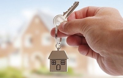 Сподіваючись винайняти квартиру за вигідною ціною у Звягелі, 47-річний чоловік переказав гроші шахраям