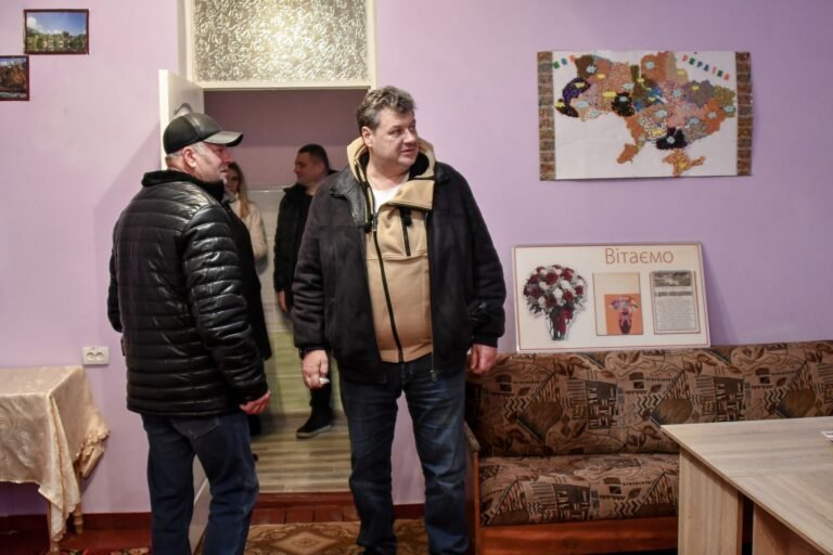 Віталій Бунечко: Від початку війни підопічні та працівники Хорошівського психоневрологічного інтернату допомагають нашим військовим на передовій