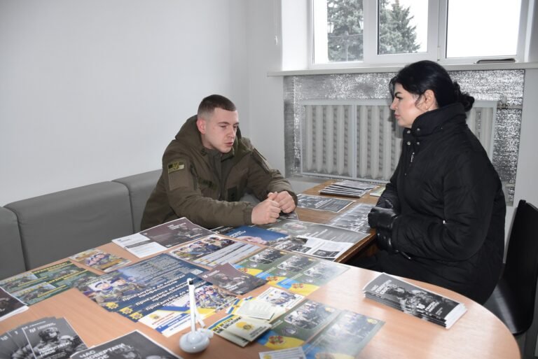 У Бердичеві працює рекрутинговий центр, де можна записатися у добровольчі бригади “Гвардії наступу”