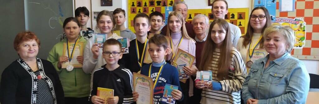 На Житомирщині відбувся чемпіонат області з класичних шахів серед юнаків та дівчат, — ФОТО