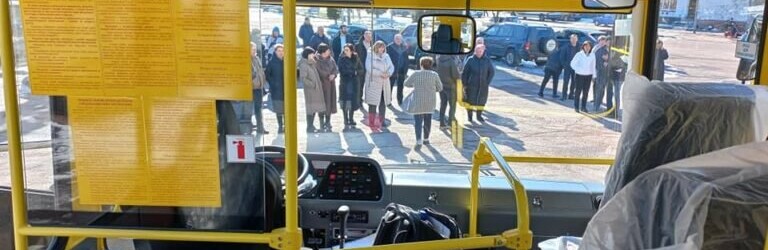 Черняхівська громада придбала п’ять автобусів для підвезення учнів до закладів освіти