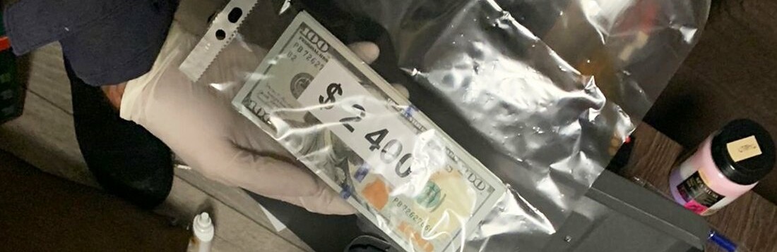 До 9 років ув’язнення загрожує жителю Житомирського району за налагодження незаконної схеми виїзду за кордон