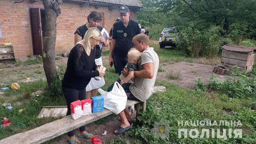 У Райгородоцькій громаді на Житомирщині поліцейські, соцслужби та старости працювали у кризових родинах
