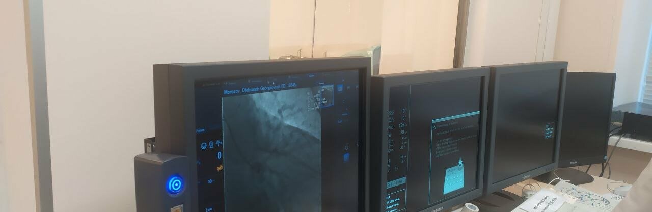 Житомирська обласна лікарня отримала 300 коронарних стентів для відновлення прохідності судин від волонтерів з Нідерландів