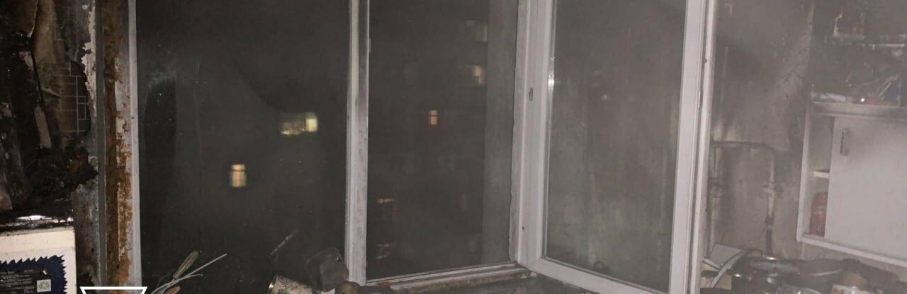 В квартирі однієї з багатоповерхівок Житомира трапилася пожежа, — власник отримав опіки рук