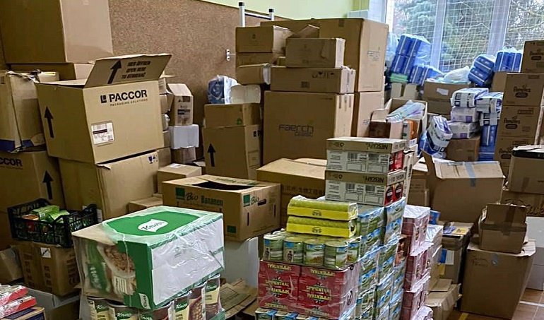 Круасани та панетоне, мінестроне та різотто: смаколики для військових з Італії