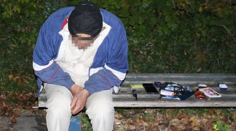 Житомирські поліцейські затримали причетного до крадіжки у потязі