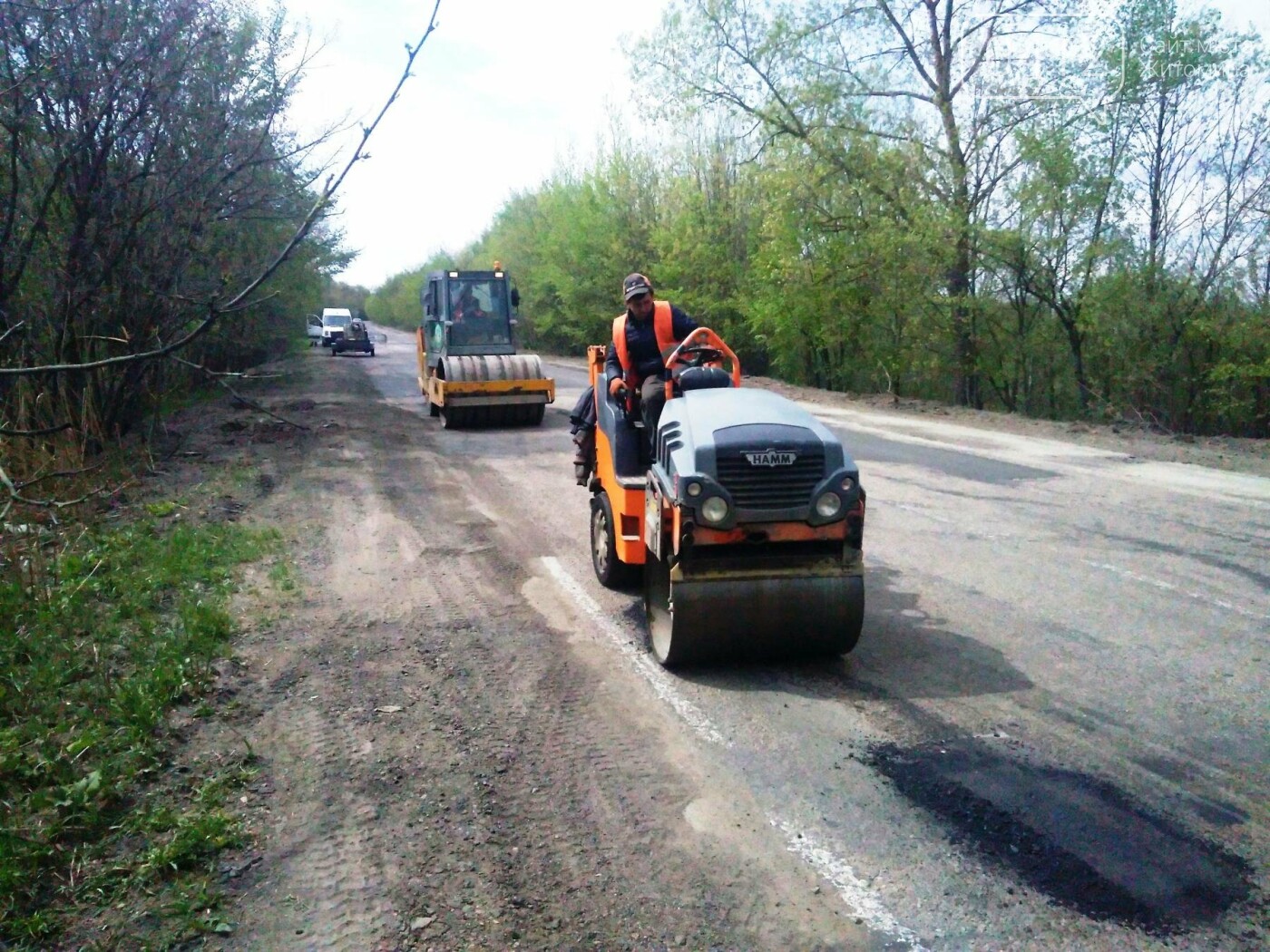Відновлення дорожнього полотна на шляхах державного значенн..., фото-4 Відновлення дорожнього полотна на шляхах державного значення Житомирщини триває, фото-4