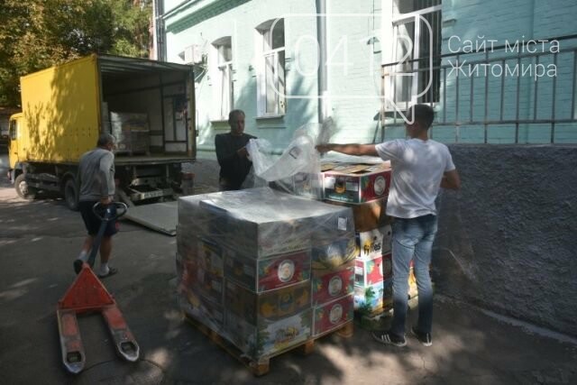 Житомирщина отримала чергову партію гуманітарної допомоги, фото-1 Житомирщина отримала чергову партію гуманітарної допомоги, фото-1