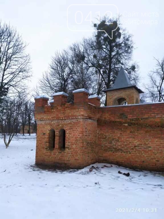 «Дитяче містечко»: на Житомирщині вже майже відбудували колоритну мініатюрну фортецю. ФОТО, фото-2