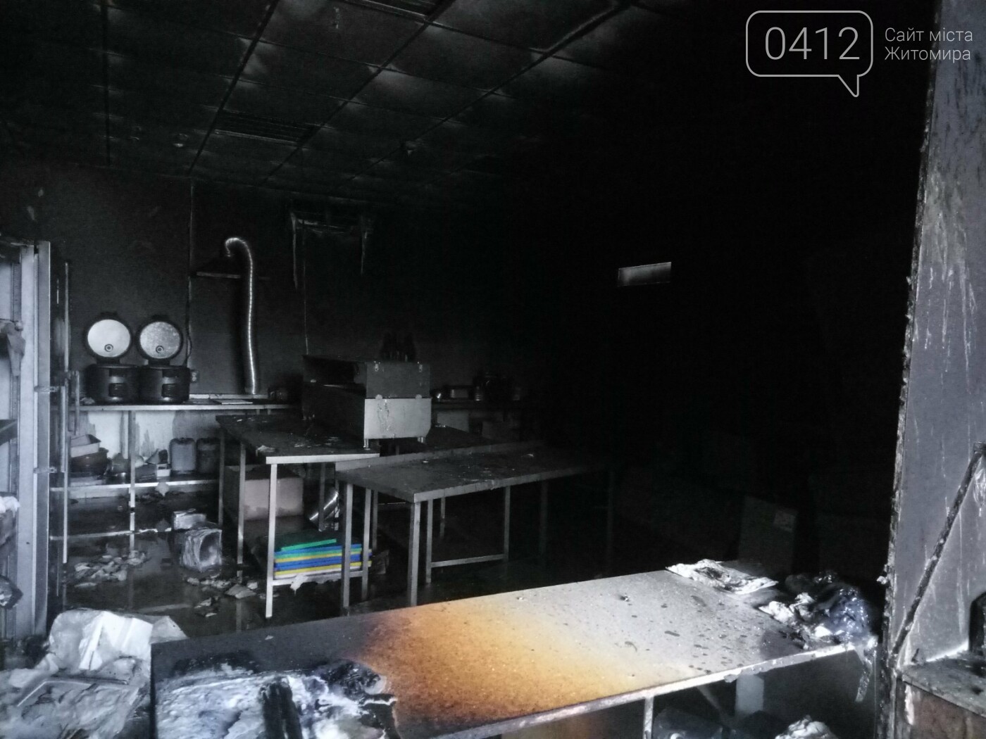 На Житомирщині рятувальники ліквідували пожежу в приміщені для виготовлення суші, фото-4