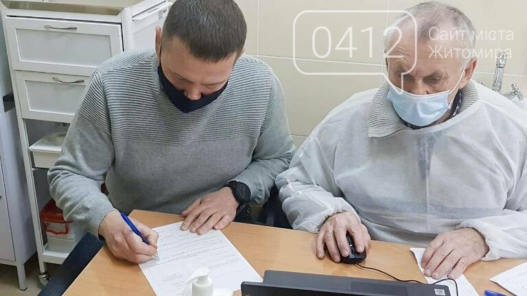На Житомирщині публічних осіб закликають вакцинуватися від COVID-19 , фото-4
