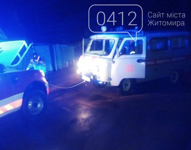 У Житомирській області рятувальники допомагали водіям на бездоріжжі, фото-2