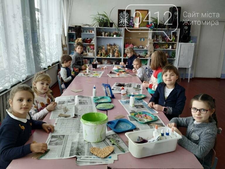    У цьому будинку дитячої творчості на Житомирщині створюють красу, здавалося б, з простих і не потрібних на перший погляд речей, фото-3