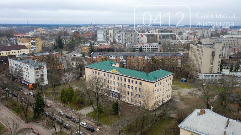 Депутатка міськради про школу в центрі Житомира: Щоб умістити всіх дітей, у клас переобладнали навіть туалет, фото-22