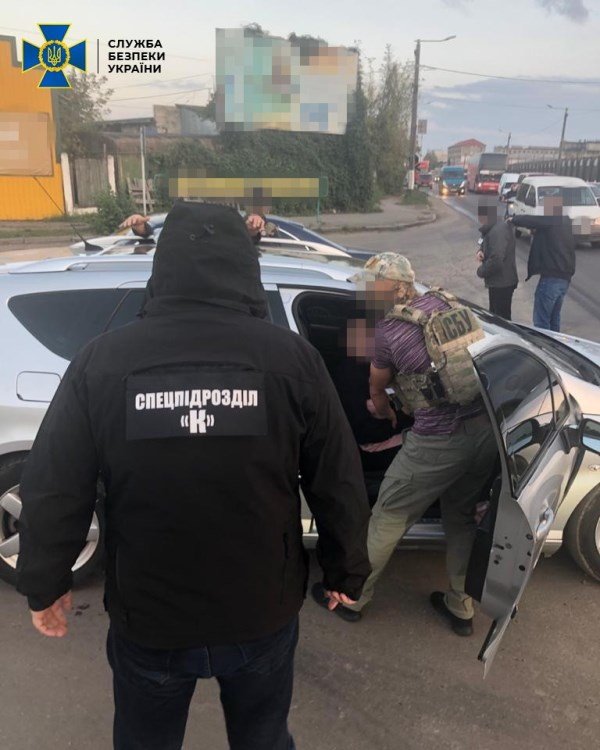 СБУ затримала учасників злочинного угруповання під час спр..., фото-14 СБУ затримала учасників злочинного угруповання під час спроби продажу вибухових пристроїв, боєприпасів та зброї, фото-14