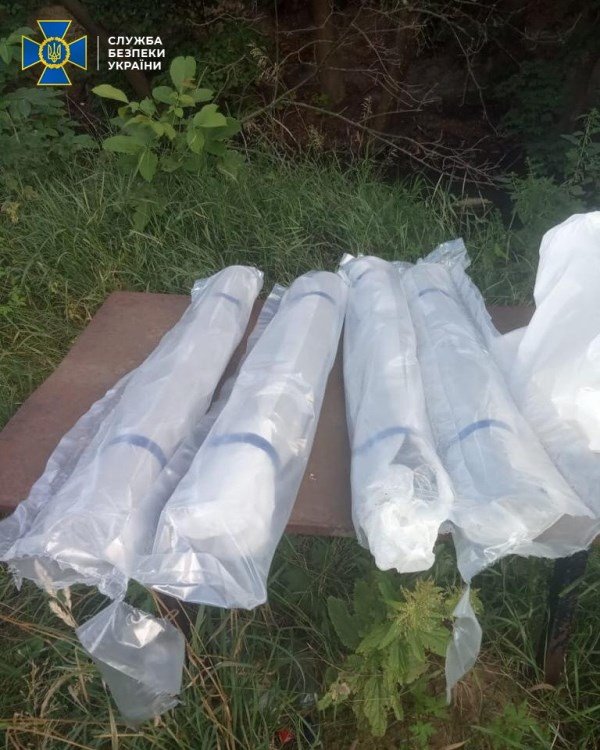 СБУ затримала учасників злочинного угруповання під час спро..., фото-9 СБУ затримала учасників злочинного угруповання під час спроби продажу вибухових пристроїв, боєприпасів та зброї, фото-9