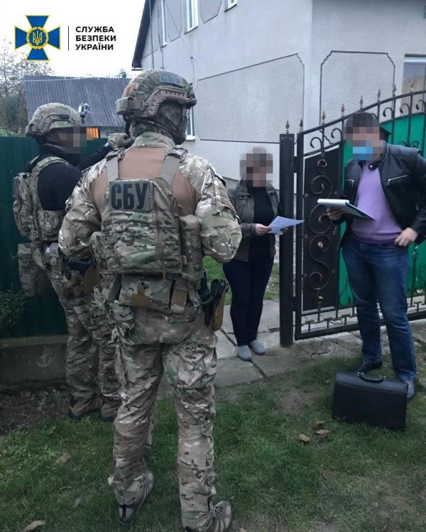 СБУ затримала учасників злочинного угруповання під час спр..., фото-17 СБУ затримала учасників злочинного угруповання під час спроби продажу вибухових пристроїв, боєприпасів та зброї, фото-17
