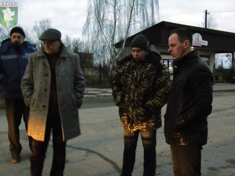 Мешканці будинку в одному з райцентрів Житомирщини страждаю..., фото-4 Мешканці будинку в одному з райцентрів Житомирщини страждають через пориви каналізаційних труб, фото-4