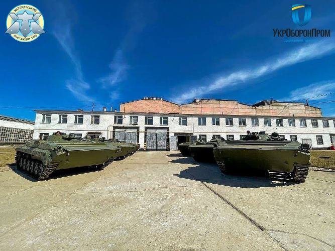Житомирський бронетанковий завод підготував для передачі військовим 26 БМП-1АК, фото-5