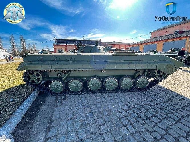 Житомирський бронетанковий завод підготував для передачі військовим 26 БМП-1АК, фото-6