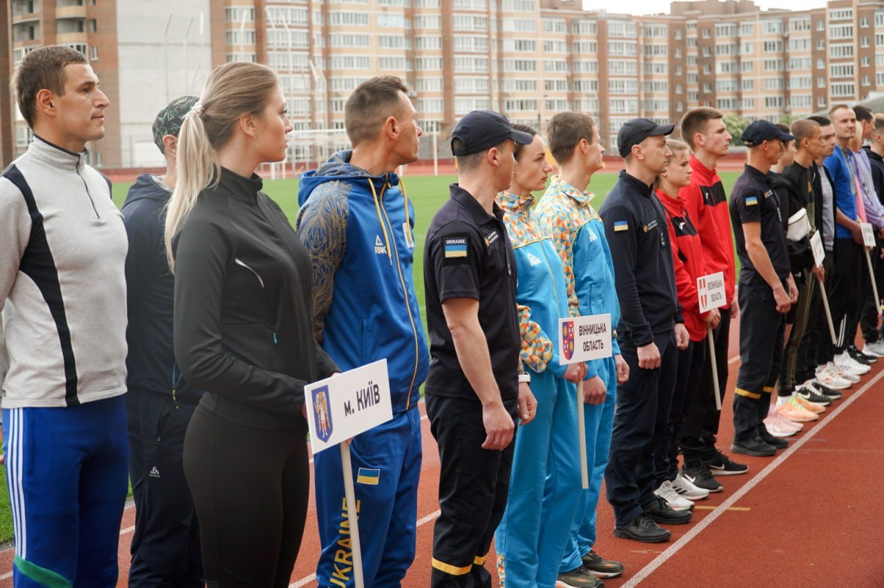 На стадіоні «Полісся» в Житомирі за звання кращих змагаються майже 170 рятувальників з 23 регіонів України