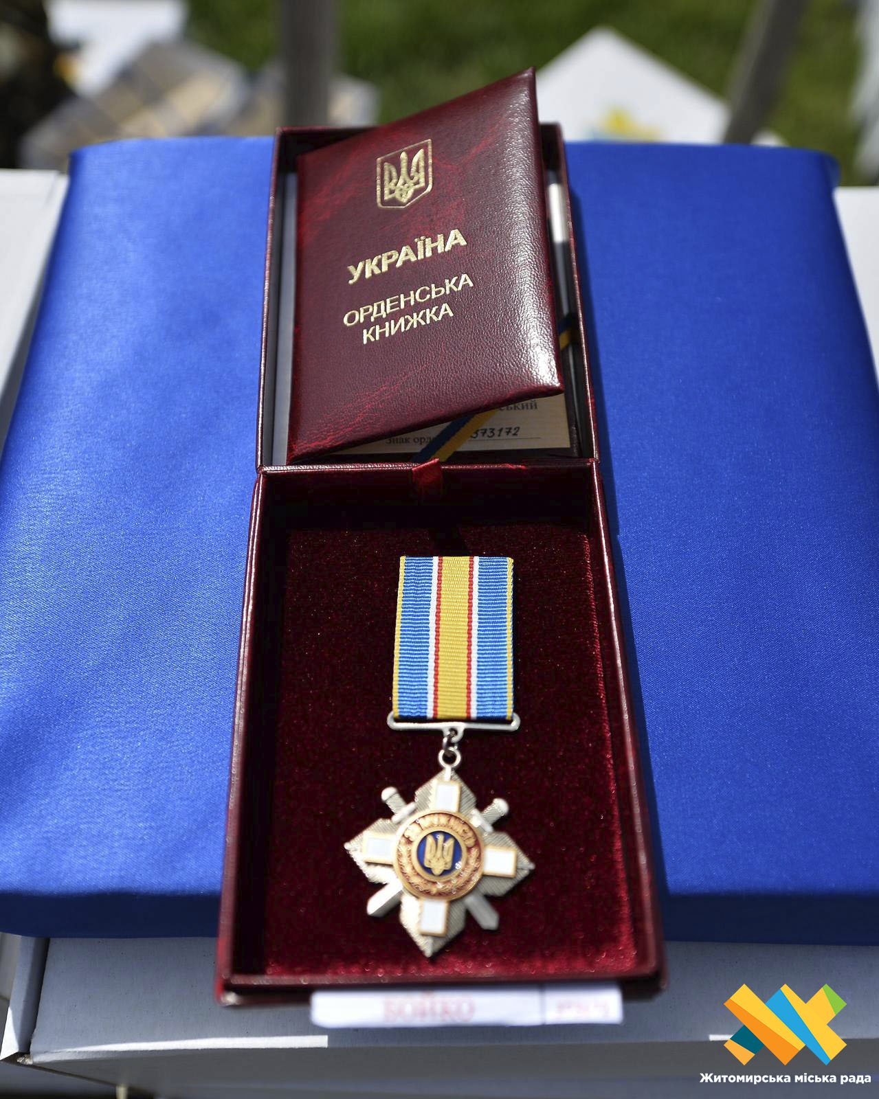 Житомир: Сім’ям чотирьох полеглих Героїв вручили ордени «За мужність» ІІІ ступеня, — ФОТО