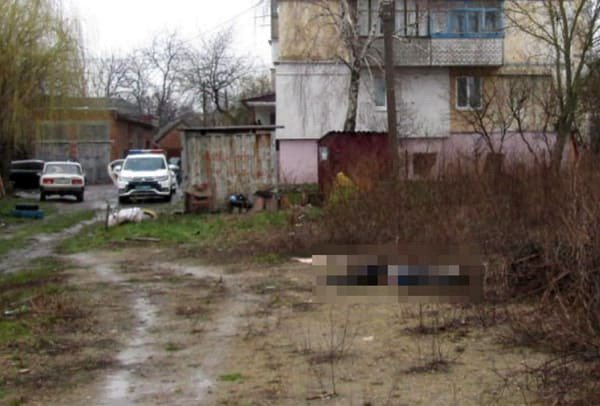 За вбивство одного чоловіка та погрозу вбивством іншому чоловіку на Житомирщині загрожує тривале ув’язнення
