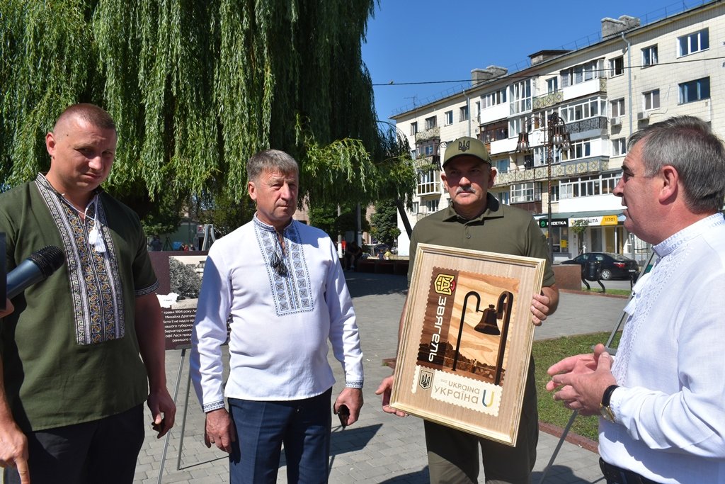 «Місцями натхнення Лесі»: на Житомирщині відкрили великоформатну виставку, — ФОТО