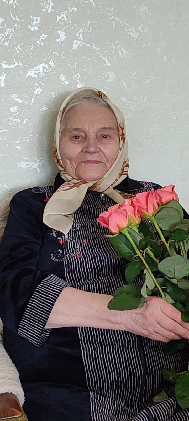 І коли ж то набігло мені дев’яносто літ, — на свій день народження бабусі з Житомирщини ще сама наготувала страв на святковий стіл!