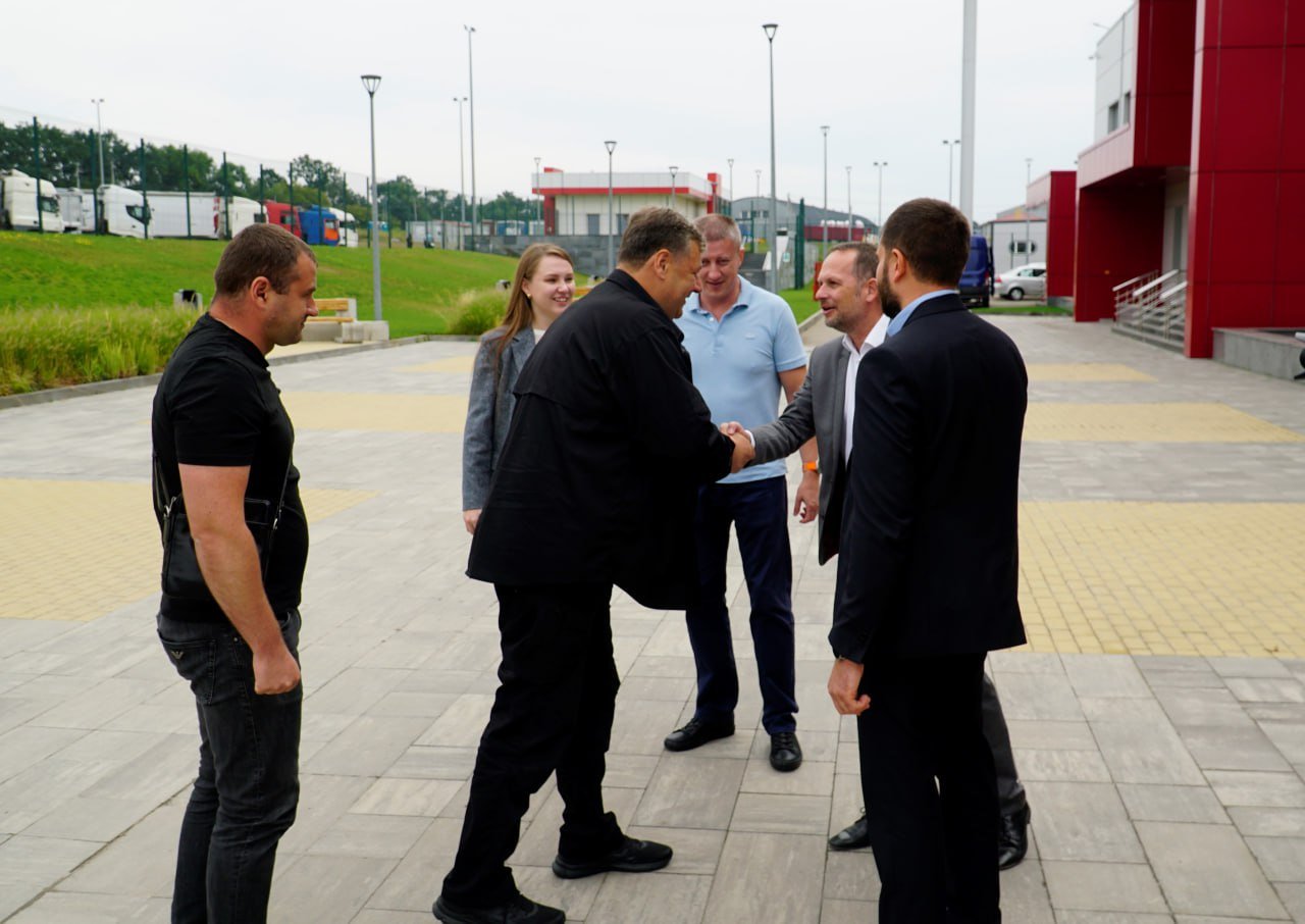 На Житомирщині заклали символічну капсулу часу на місці будівництва нових потужностей одного з найбільших насіннєвих заводів у Східній Європі