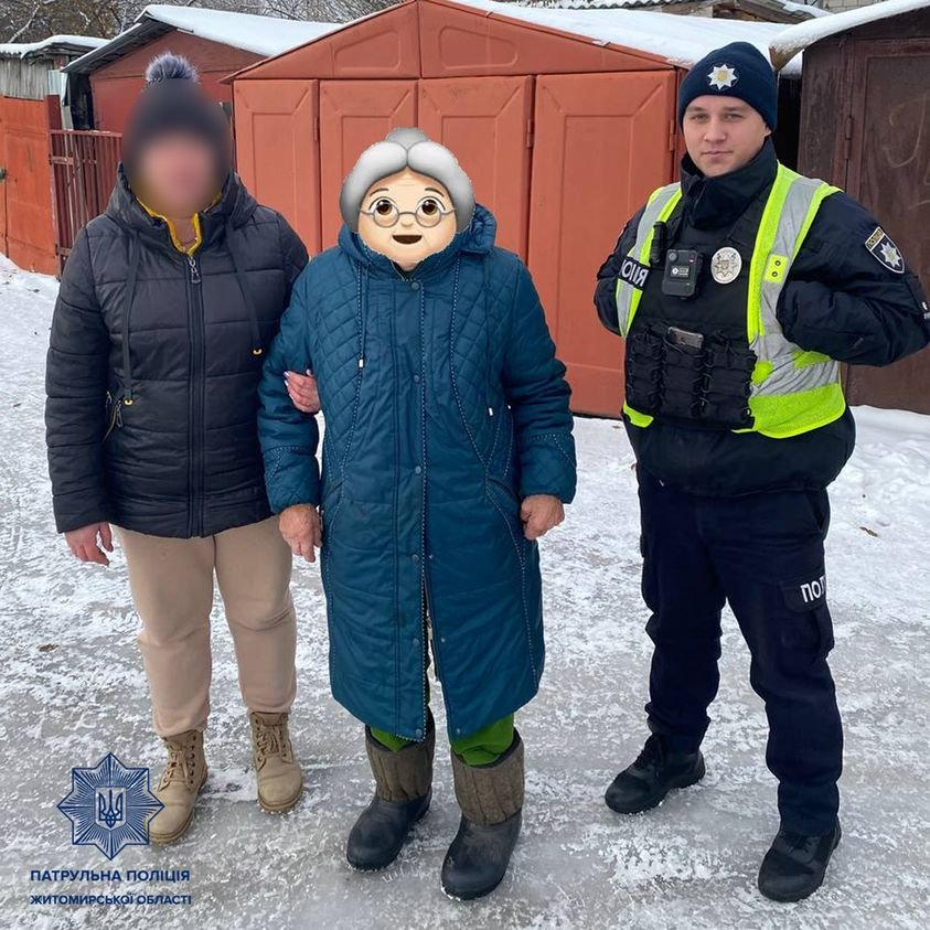 У Житомирі патрульні попіклувалися про бабусю, яка загубилась