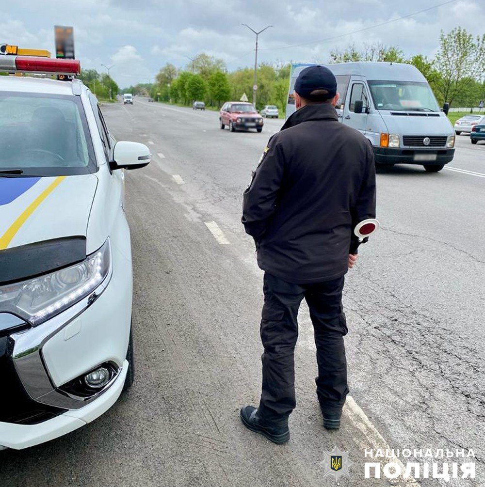 Про роботу впродовж року звітують звягельські патрульні поліцейські