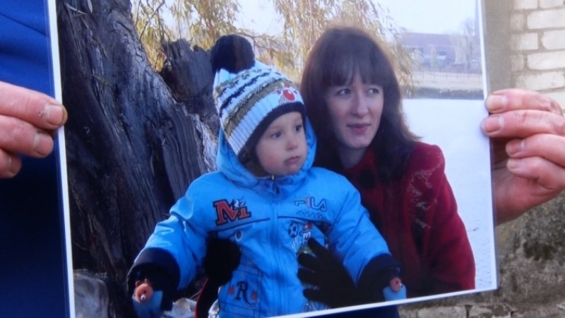 У Пулинах батько через суд хоче повернути право на опіку. ВІДЕО У Пулинах батько через суд хоче повернути право на опіку. ВІДЕО, Ketlandia