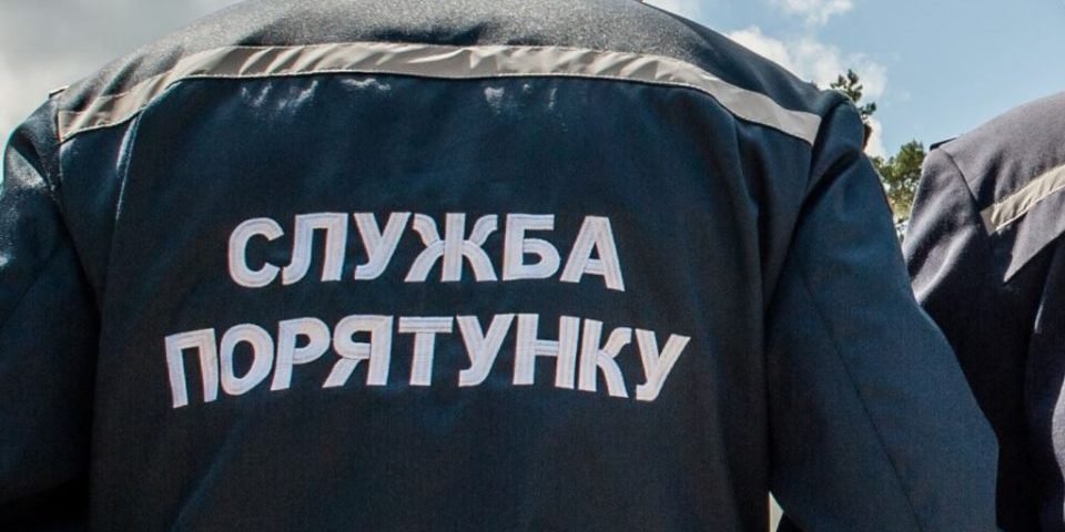 На Житомирщині під час пожежі в господарчій будівлі вогнеборців виявили загиблого літнього чоловіка