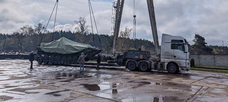 «Житомирський бронетанковий завод» передав українським військовим чергову партію БМП-2