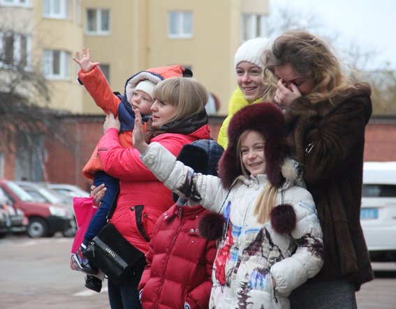 В Житомир из зоны проведения АТО вернулся сводный отряд полицейских (фото) - фото 1 В Житомир из зоны проведения АТО вернулся сводный отряд полицейских (фото) - фото 1